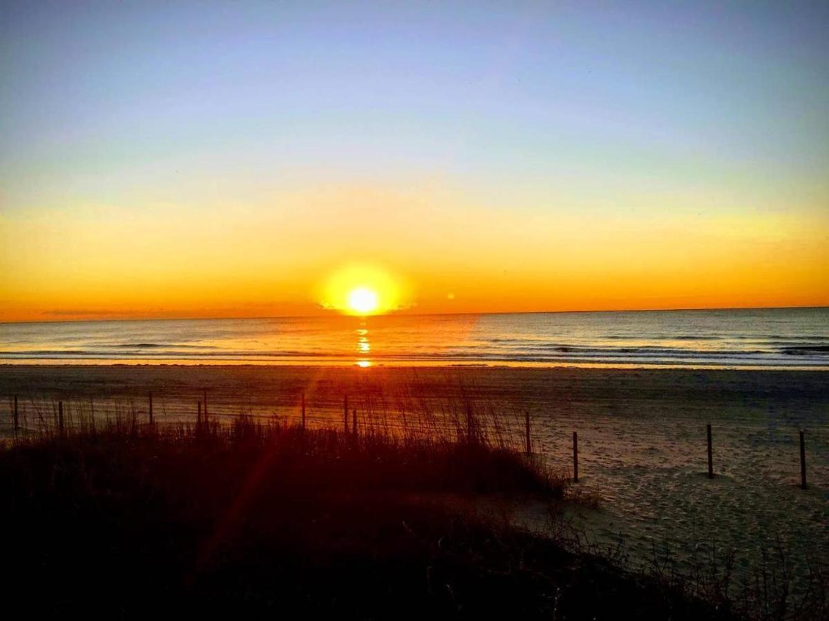 Azure Bliss Oceanfront Condo Sleeps 6 Myrtle Beach Bagian luar foto